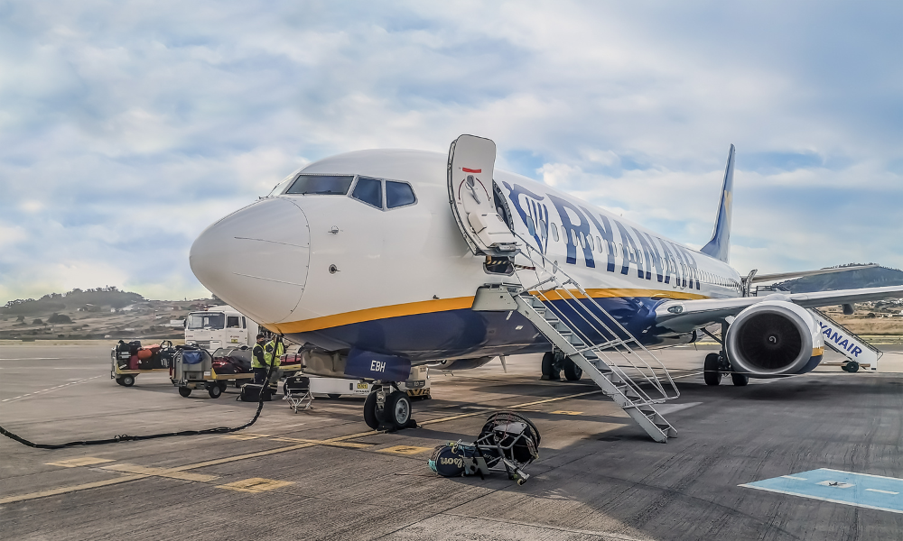 Carry-On Chaos 2026: These 3 Centimeters Can Cost You 80 Euros at the Gate!