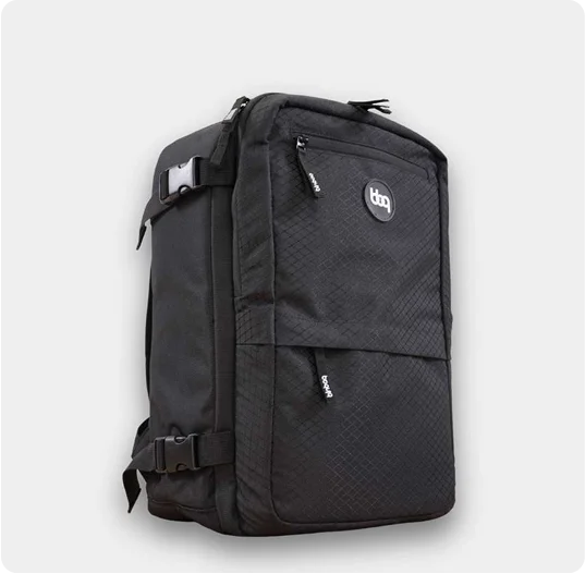 Schwarzer Rucksack der Marke BLNBAG – Bildlink zur BLNBAG Serie von Hauptstadtkoffer